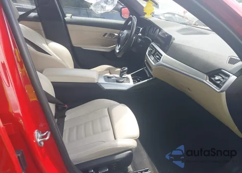 2019 BMW 330Xi z USA, uszkodzony, nr VIN WBA5R7C50KAJ85253